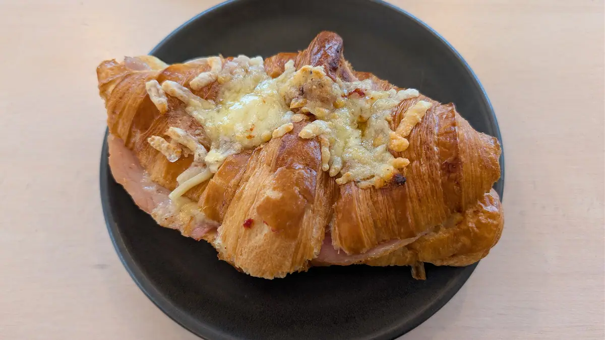 Sagar Sweet Centre – patisserie in Cape Hill town centre